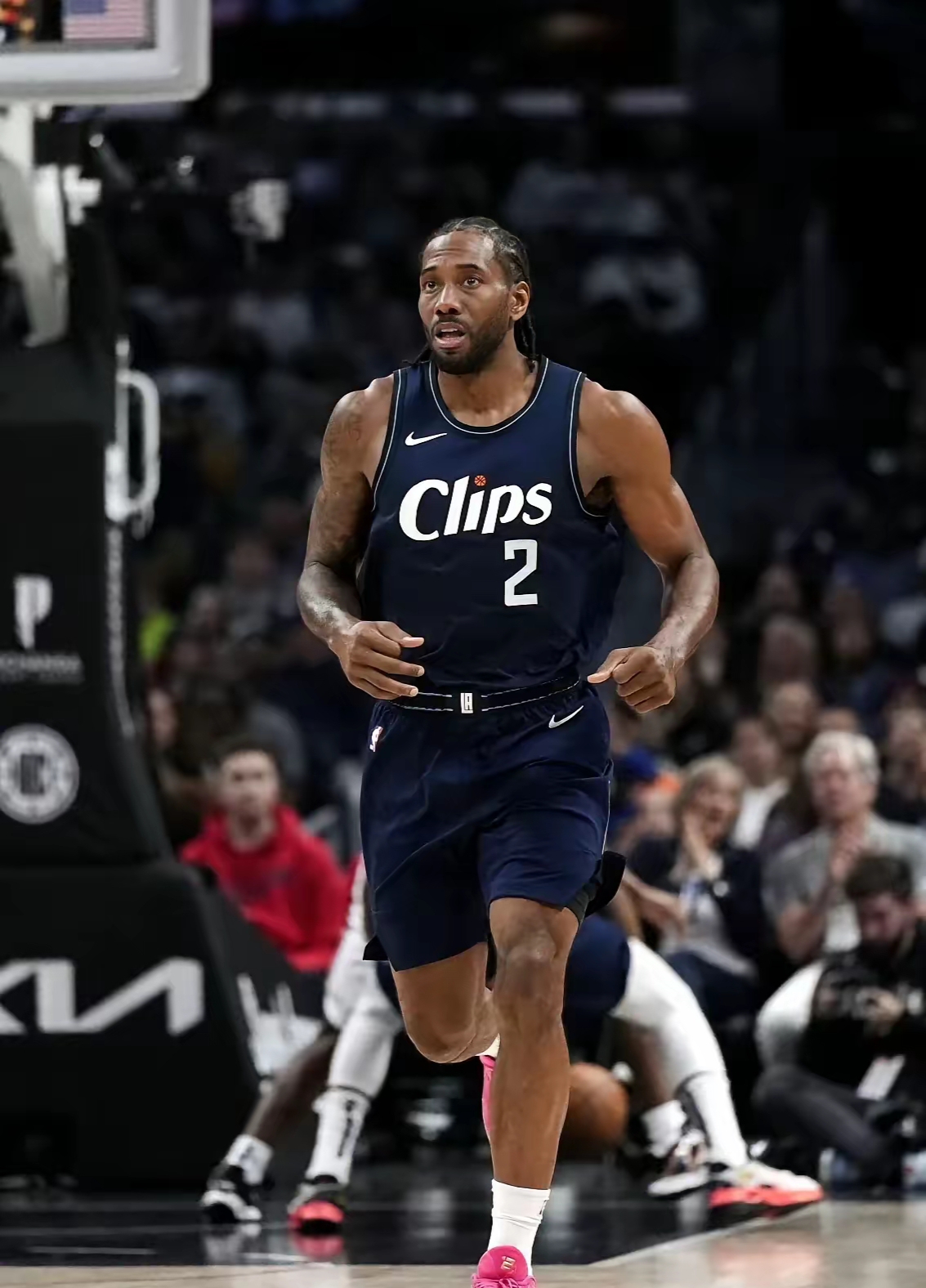 2进2出，再见利物浦！曝英超名帅空降，欧冠功勋离队（双进双出，利物浦迎别离！英超名帅或空降执掌，欧冠功勋将告别）