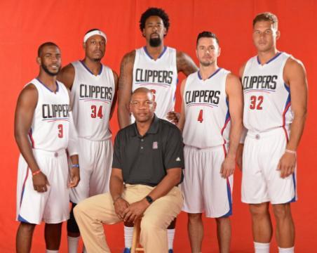 半场：海港1-0英博，加布里埃尔破门+进球被吹，莱昂纳多助攻（半场战报：海港1-0领先英博，加布里埃尔破门且一球被判无效，莱昂纳多送助攻）