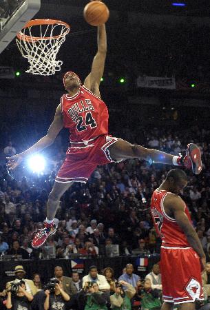 加比亚：这支球队在这赛季的团结使我们能够克服困难（加比亚：本季的团队凝聚力让我们挺过难关）