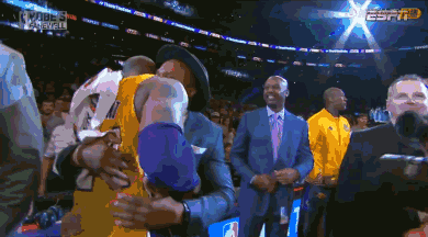 阿卡输不起的球赢了小野兔没指望的四强进了，ATP要减赛事数量了（阿卡守住关键战，小野兔意外闯四强，ATP将削减赛事数量）