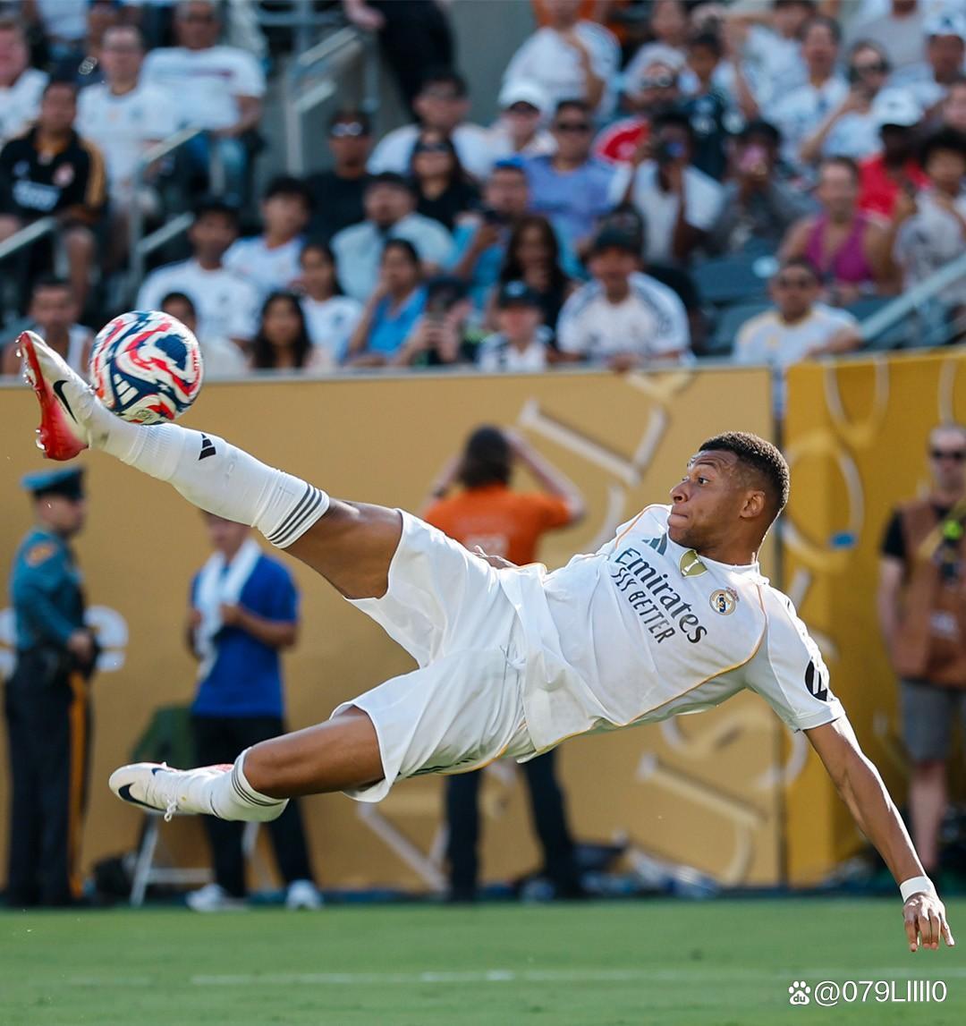 泰山足校95一代相聚淄博桓台，韦世豪、刘军帅等现役球员亮相（泰山足校95梯队齐聚淄博桓台，韦世豪、刘军帅等现役球员现身）