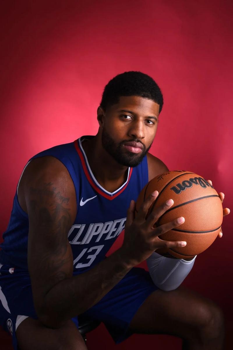 连续5个英超客场送助攻，B费成历史第五人（B费英超客场连续五战送助攻，成史上第五人）