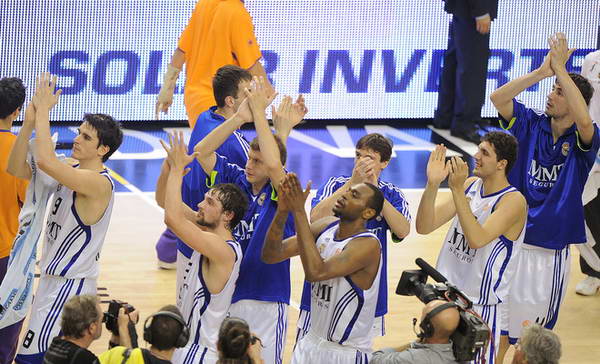 范戴克：我们需要萨拉赫，他依然对球队非常重要（范戴克：萨拉赫依旧至关重要，球队离不开他）