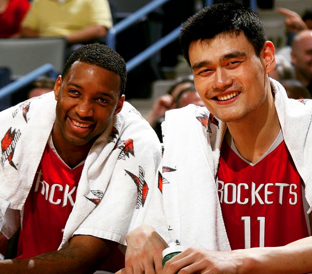 球队抓住每一个反击机会（球队不放过任何反击良机）